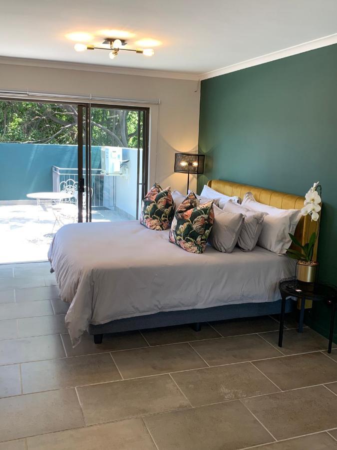 Melville Gap Guesthouse ヨハネスブルグ エクステリア 写真
